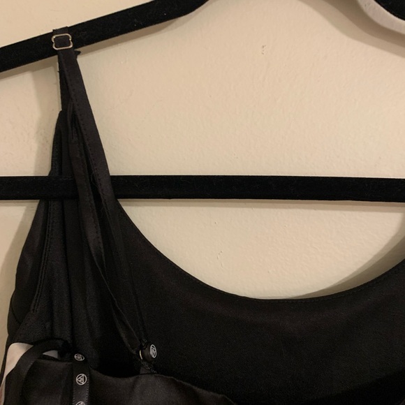 NWT Misguided Black Satin Ruched Side Mini Dress - Picture 7 of 12